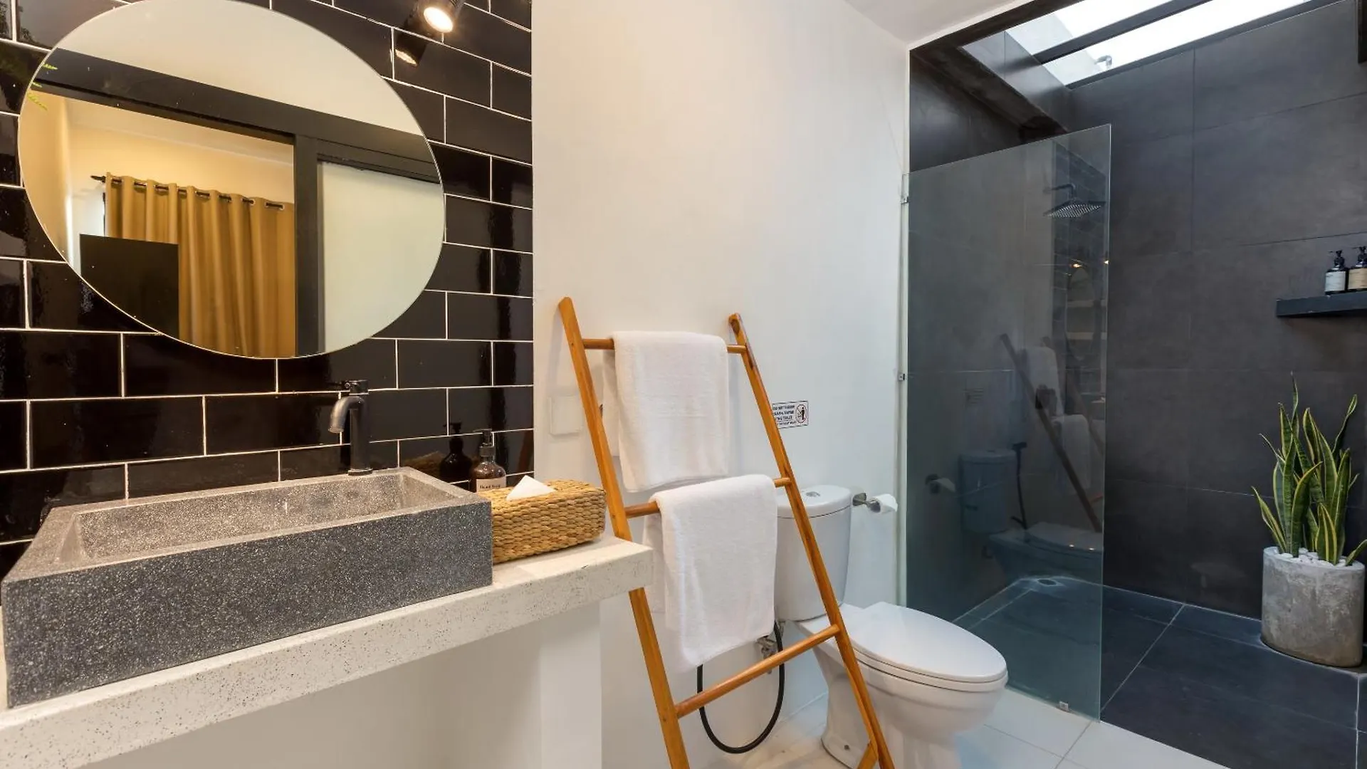 Villa De Miel 3Br Private Pool Canggu Berawa Indonesia